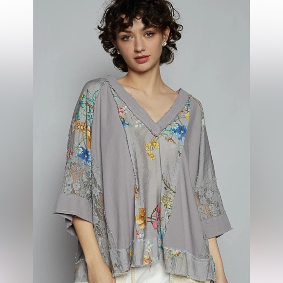 POL Tops - POL Floral V-Neck Raw Edge T-Shirt with Lace Detail Boho Cottagecore Size Small